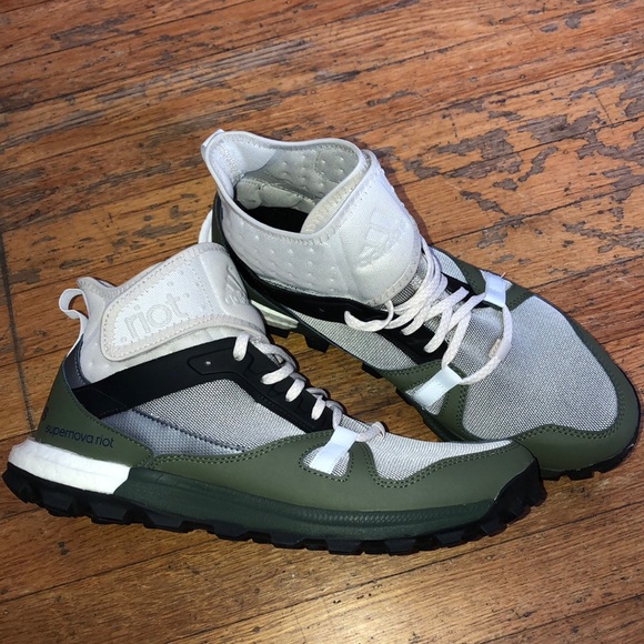 adidas supernova riot
